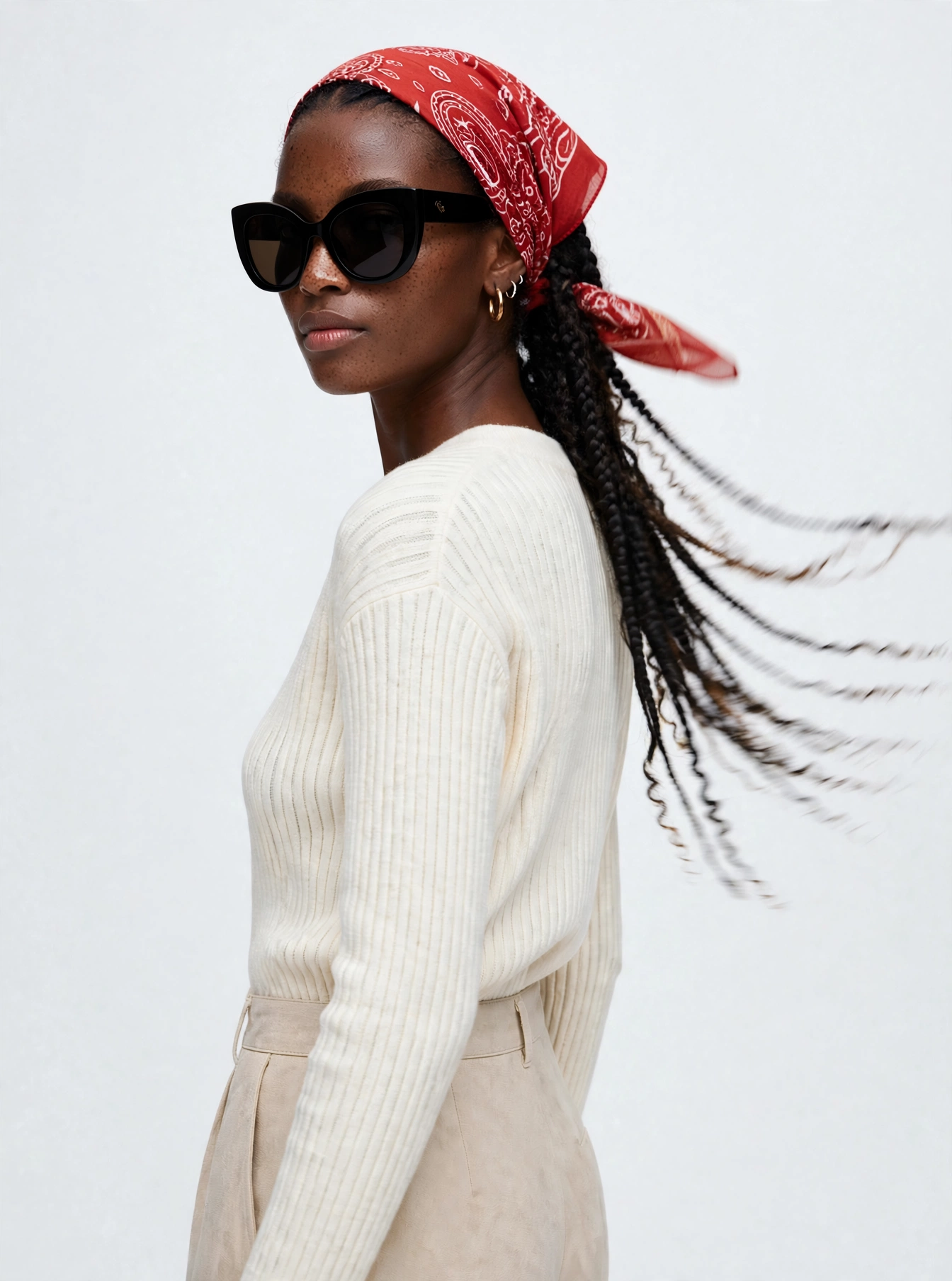 Fashion-Editorial &ndash; Profil mit Bandana